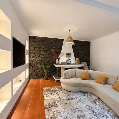 Ritz - Swimming Pool- Free Parking * Funchal (Madeira)