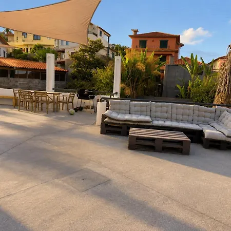 Hébergement de vacances Ritz - Swimming Pool- Free Parking